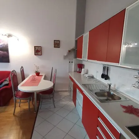 Anita Apartman *